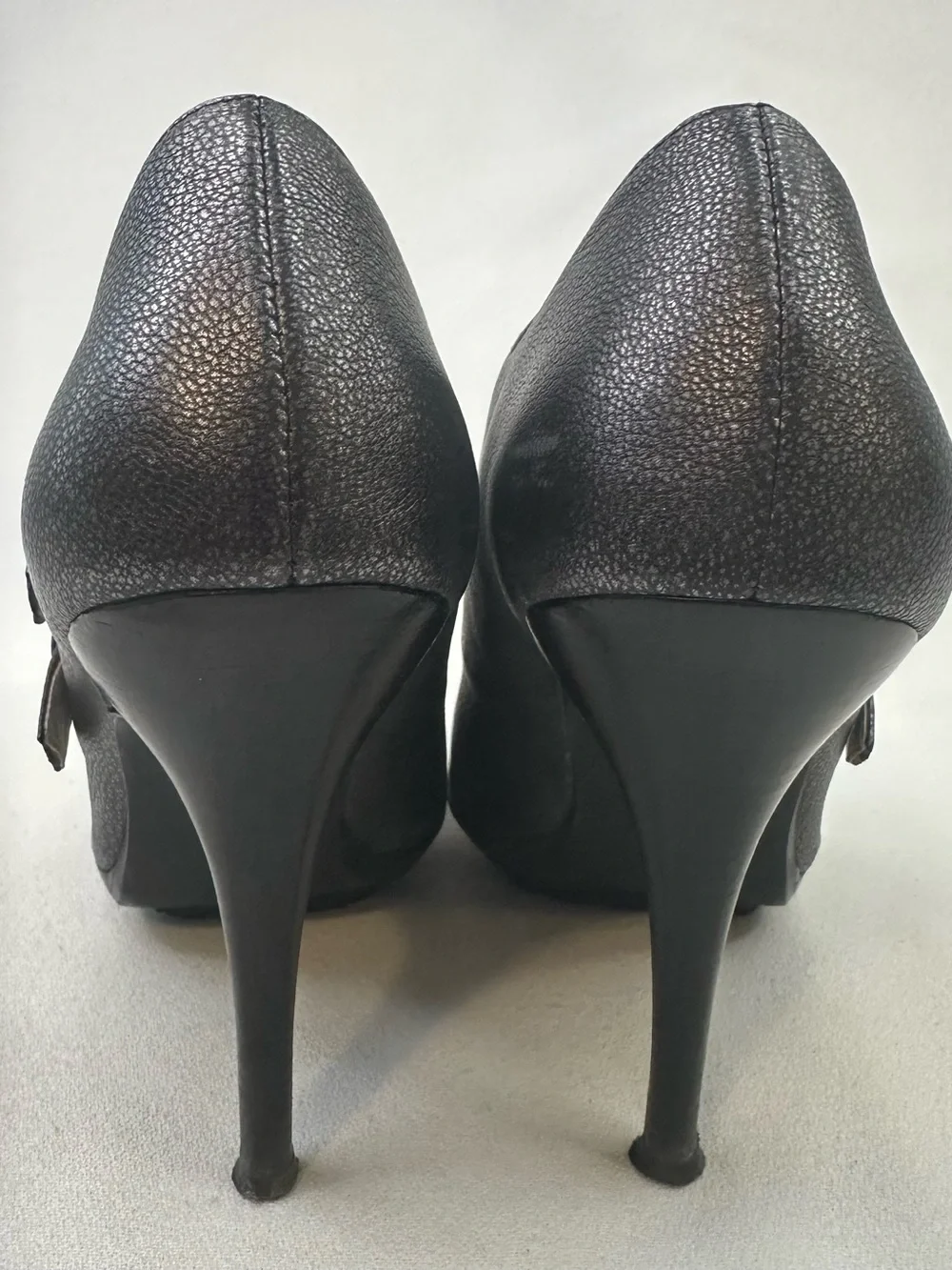 Michael Kors Peep Toe Double Buckle Heels Pewter Metallic Leather 7